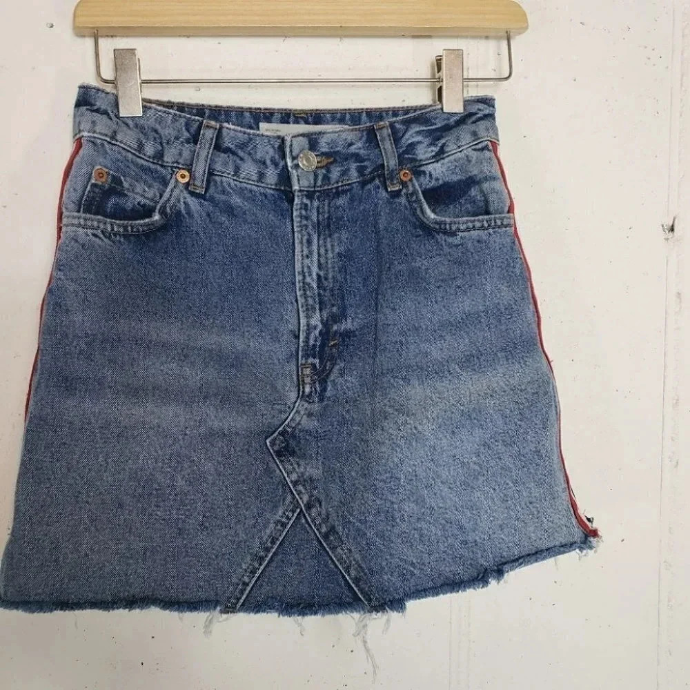 Top Shop Moto 4 jean skirt /racing‎ stripes - Picture 2 of 6